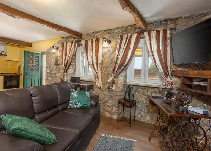 Beautiful Stone House Obrs With Indoor Pool וילה Sveti Anton (Krk)