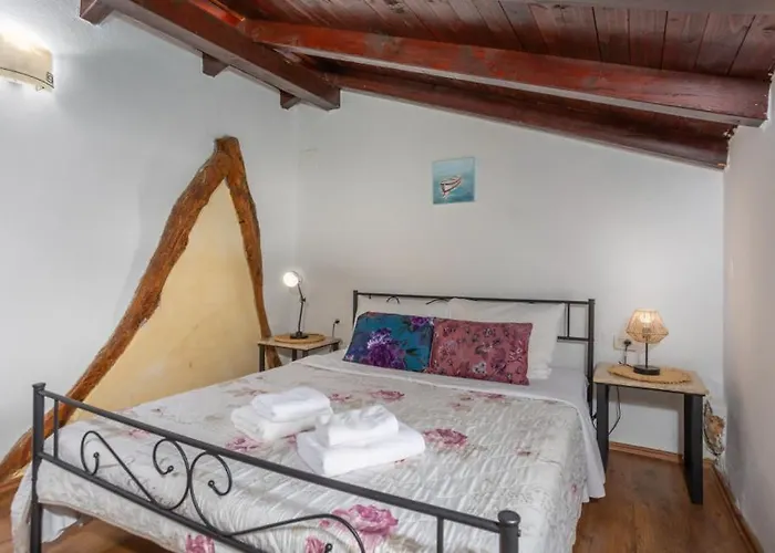 Villa Beautiful Stone House Obrs With Indoor Pool Sveti Anton (Krk)
