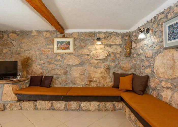 Beautiful Stone House Obrs With Indoor Pool וילה Sveti Anton (Krk)