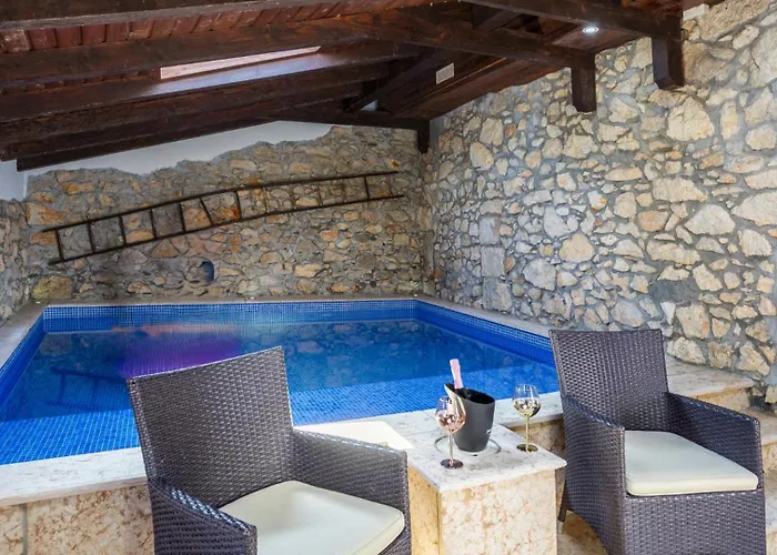 Beautiful Stone House Obrs With Indoor Pool Sveti Anton (Krk)