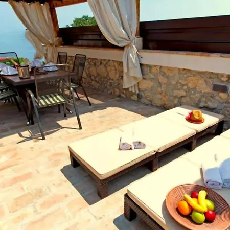 Vilă Beautiful Stone House Obrs With Indoor Pool Kraj (Istria)